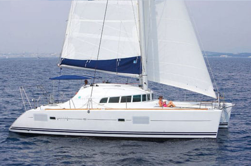 45' Fishing Yacht for Snorkeling and Swimming in Los Cabos